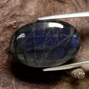 16.82カラットの天然マルチカラースペクトロライト、オーバルカット、オペーク