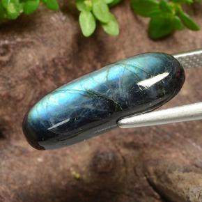 4.18カラットの天然マルチカラースペクトロライト、オーバルカット、オペーク