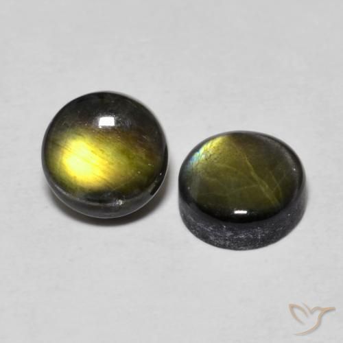 Shop natural 1.93ct マルチカラー スペクトロライト gems, ラウンド, from フィンランド at GemSelect. In stock, global shipping!
