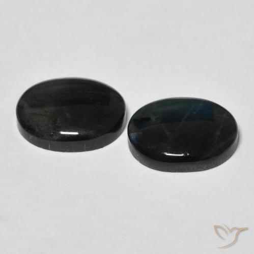 Shop natural 4.09ct マルチカラー スペクトロライト gems, 楕円形, from フィンランド at GemSelect. In stock, global shipping!