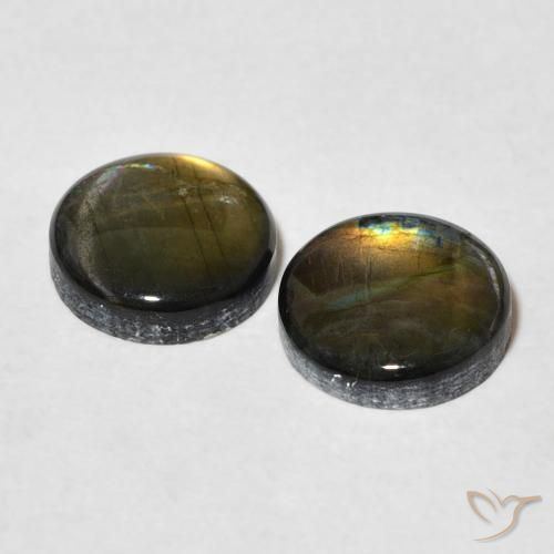 Shop natural 3.16ct マルチカラー スペクトロライト gems, ラウンド, from フィンランド at GemSelect. In stock, global shipping!