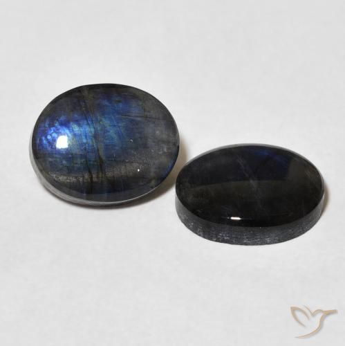 Shop natural 4.39ct マルチカラー スペクトロライト gems, 楕円形, from フィンランド at GemSelect. In stock, global shipping!