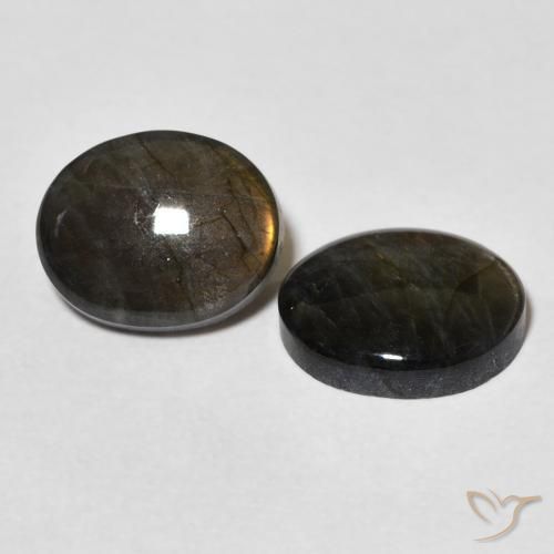 Shop natural 4.28ct マルチカラー スペクトロライト gems, 楕円形, from フィンランド at GemSelect. In stock, global shipping!