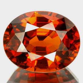 2.67カラットの天然マンダリンオレンジスペサルティンガーネット（8.9×7.1 mm・オーバルカット）