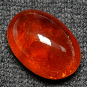 19.29カラットの天然マンダリンオレンジスペサルティンガーネット（16.7×11.6 mm・透明）