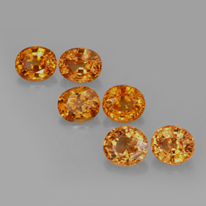 4.85カラットの天然ミディアムオレンジスペサルティンガーネット（5.7×5 mm・オーバルカット）