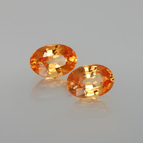 カラットの天然オレンジスペサルティンガーネット（6×4.2 mm・オーバルカット）
