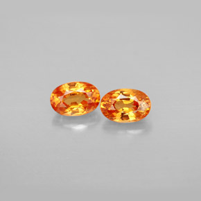 カラットの天然オレンジスペサルティンガーネット（6×4.1 mm・オーバルカット）
