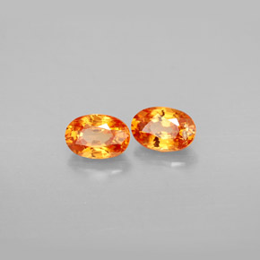 カラットの天然オレンジスペサルティンガーネット（6×4.1 mm・オーバルカット）