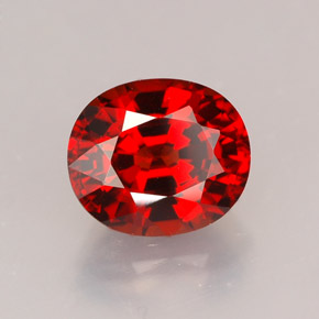 2.36カラットの天然レッドオレンジスペサルティンガーネット（7.9×6.8 mm・オーバルカット）