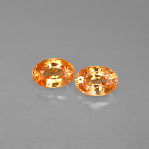 カラットの天然オレンジスペサルティンガーネット（5.9×4.2 mm・オーバルカット）