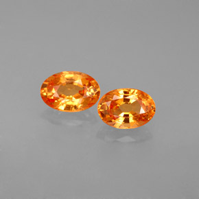 カラットの天然マンダリンオレンジスペサルティンガーネット（5.8×4.1 mm・オーバルカット）