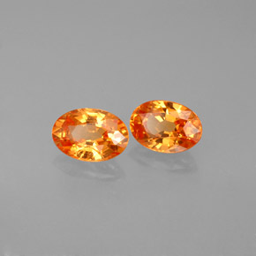 カラットの天然マンダリンオレンジスペサルティンガーネット（5.8×4.1 mm・オーバルカット）