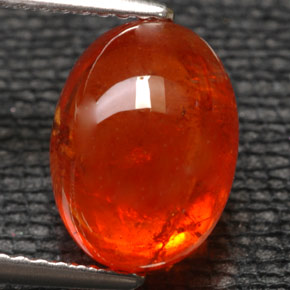 6.07カラットの天然マンダリンオレンジスペサルティンガーネット（10.8×8.1 mm・透明）