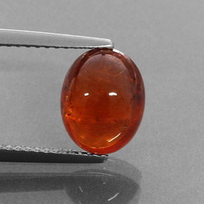4.35カラットの天然マンダリンオレンジスペサルティンガーネット（9.8×7.7 mm・透明）