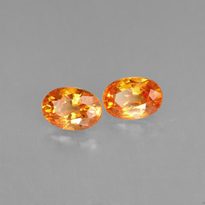 カラットの天然オレンジスペサルティンガーネット（6×4.2 mm・オーバルカット）