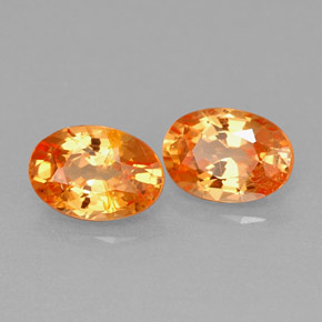 カラットの天然マンダリンオレンジスペサルティンガーネット（6×4.2 mm・オーバルカット）