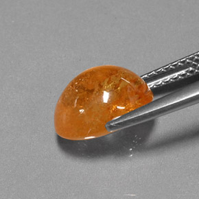 5.08カラットの天然オレンジスペサルティンガーネット（9.8×8.1 mm・透明）