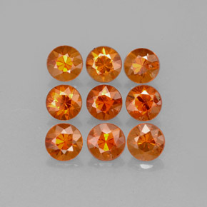 カラットの天然オレンジスペサルティンガーネット（3.53 mm・ラウンドカット）