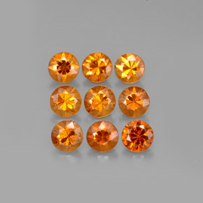 カラットの天然マンダリンオレンジスペサルティンガーネット（3.31 mm・ラウンドカット）