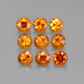 カラットの天然マンダリンオレンジスペサルティンガーネット（3.31 mm・ラウンドカット）