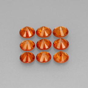 カラットの天然マンダリンオレンジスペサルティンガーネット（3.45 mm・ラウンドカット）