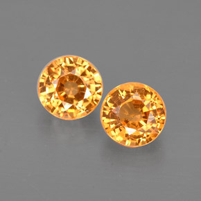 カラットの天然マンダリンオレンジスペサルティンガーネット（4.60 mm・ラウンドカット）