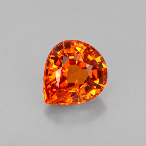 0.77カラットの天然マンダリンオレンジスペサルティンガーネット（5.8×5.1 mm・洋梨の形）