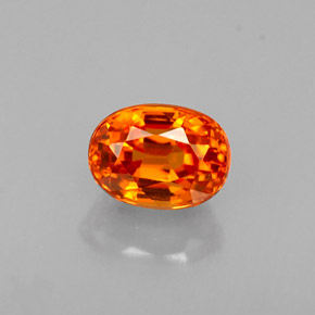 0.80カラットの天然マンダリンオレンジスペサルティンガーネット（5.4×4 mm・オーバルカット）
