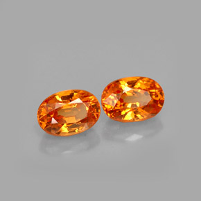 カラットの天然オレンジスペサルティンガーネット（6×4.1 mm・オーバルカット）