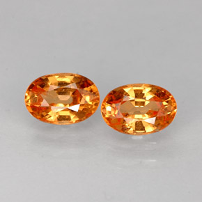 カラットの天然オレンジスペサルティンガーネット（6.1×4.1 mm・オーバルカット）