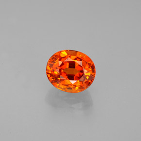 1.37カラットの天然マンダリンオレンジスペサルティンガーネット（6.4×5.5 mm・オーバルカット）