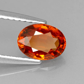 1.26カラットの天然マンダリンオレンジスペサルティンガーネット（7.1×5.2 mm・オーバルカット）