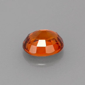 1.61カラットの天然マンダリンオレンジスペサルティンガーネット（7.2×6.2 mm・オーバルカット）