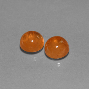 カラットの天然マンダリンオレンジスペサルティンガーネット（7.26 mm・透明）