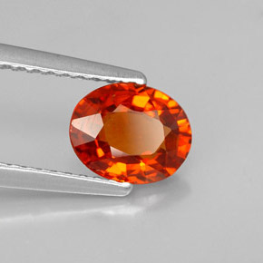 1.29カラットの天然マンダリンオレンジスペサルティンガーネット（7.2×5.8 mm・オーバルカット）