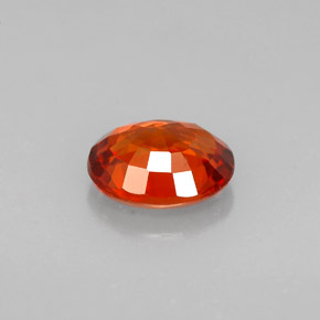1.29カラットの天然マンダリンオレンジスペサルティンガーネット（7.2×5.8 mm・オーバルカット）