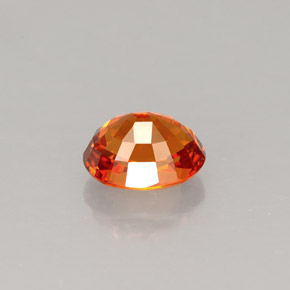 1.43カラットの天然マンダリンオレンジスペサルティンガーネット（6.9×5.2 mm・オーバルカット）