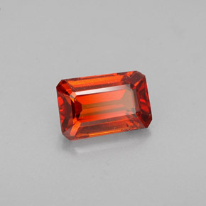 1.15カラットの天然マンダリンオレンジスペサルティンガーネット（7×4.6 mm・エメラルドカット）