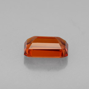 1.15カラットの天然マンダリンオレンジスペサルティンガーネット（7×4.6 mm・エメラルドカット）