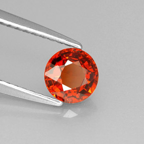 0.83カラットの天然マンダリンオレンジスペサルティンガーネット（5.46 mm・ラウンドカット）