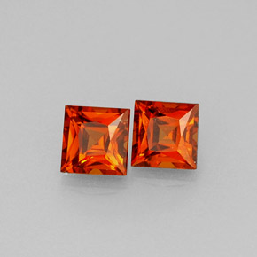 カラットの天然レッドオレンジスペサルティンガーネット（3.8×3.8 mm・四角）