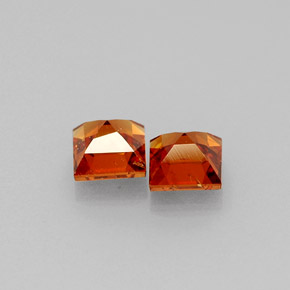 カラットの天然レッドオレンジスペサルティンガーネット（3.8×3.8 mm・四角）