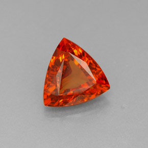 1.34カラットの天然マンダリンオレンジスペサルティンガーネット（7×6.7 mm・トリリアント）
