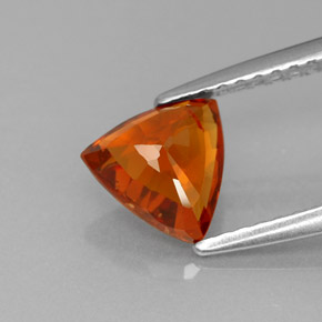 1.34カラットの天然マンダリンオレンジスペサルティンガーネット（7×6.7 mm・トリリアント）