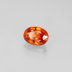 0.98カラットの天然マンダリンオレンジスペサルティンガーネット（6.5×4.7 mm・オーバルカット）