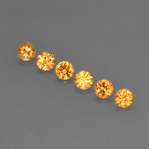 カラットの天然オレンジスペサルティンガーネット（3.54 mm・ラウンドカット）