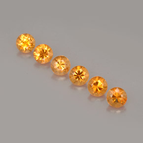 カラットの天然オレンジスペサルティンガーネット（3.50 mm・ラウンドカット）