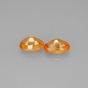 カラットの天然マンダリンオレンジスペサルティンガーネット（6.3×4.3 mm・オーバルカット）