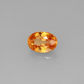 0.71カラットの天然マンダリンオレンジスペサルティンガーネット（6×4.2 mm・オーバルカット）